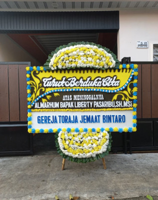 Papan Bunga Duka di Kegayem